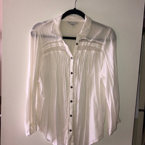 American Eagle Outfitters Tops - Pretty American Eagle shirt